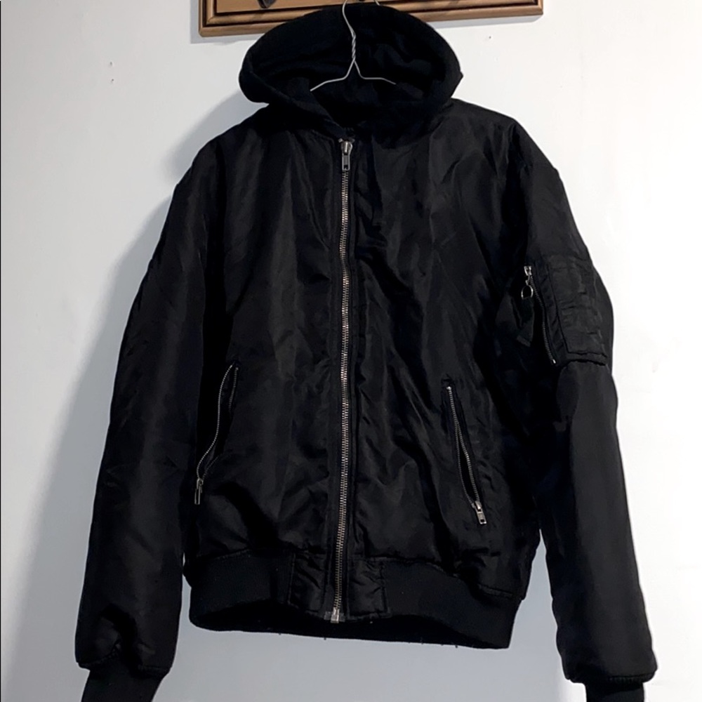 Medium bomber hoodie jacket !!! Works for winter